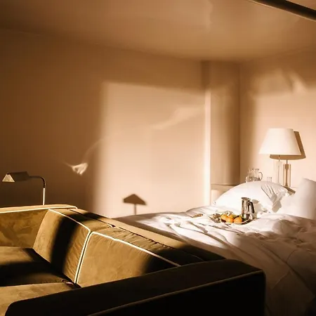 Pied A Terre Tuileries-2
